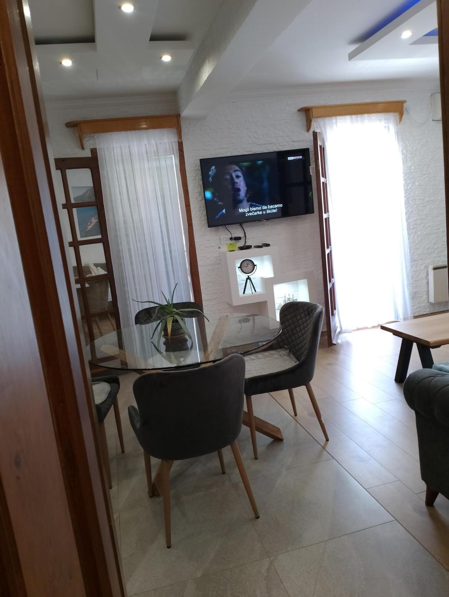 Apartment Ksenija Kotor Zewnętrze zdjęcie