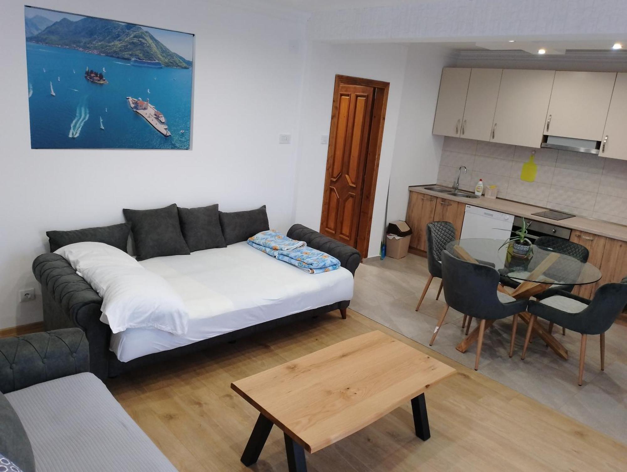 Apartment Ksenija Kotor Zewnętrze zdjęcie